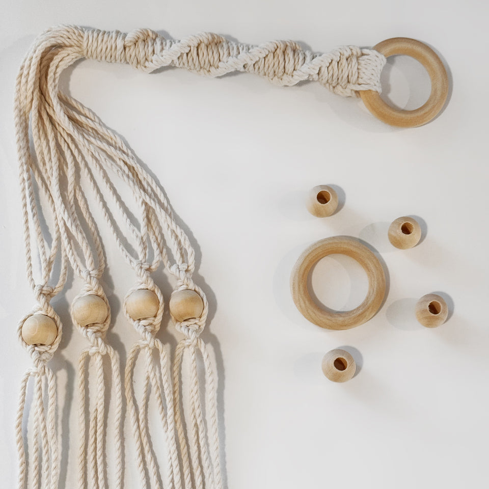 Beginner's Macrame Class —  Macrame Plant Hanger (In Studio)
