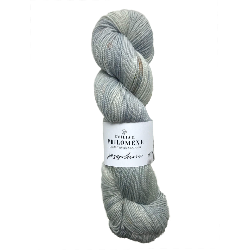 Emilia Philomene yarn Josephine Perce  - 100% Merino Wool Hand Dyed
