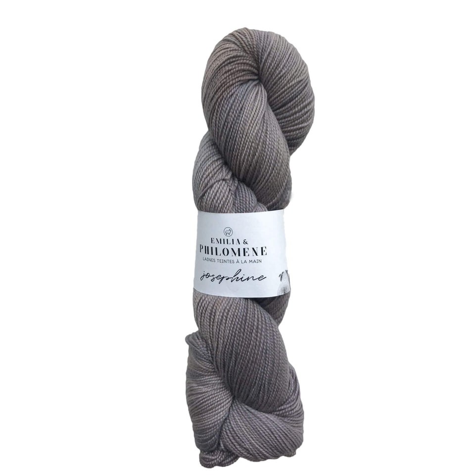 Emilia Philomene yarn Josephine Brume Lavander  - 100% Merino Wool Hand Dyed
